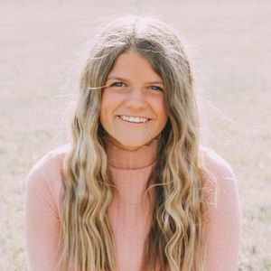 Meet your Posher, Loryn